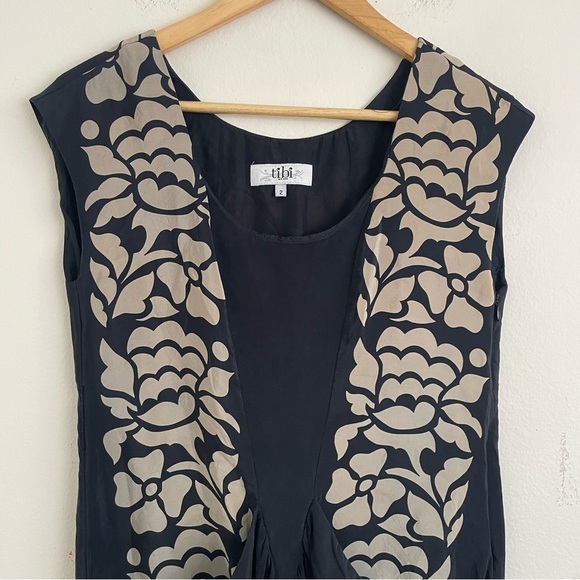 Tibi 100% Silk Mini Black and Tan Floral Sleeveless Dress Draped Pockets Size 2 - Picture 5 of 6